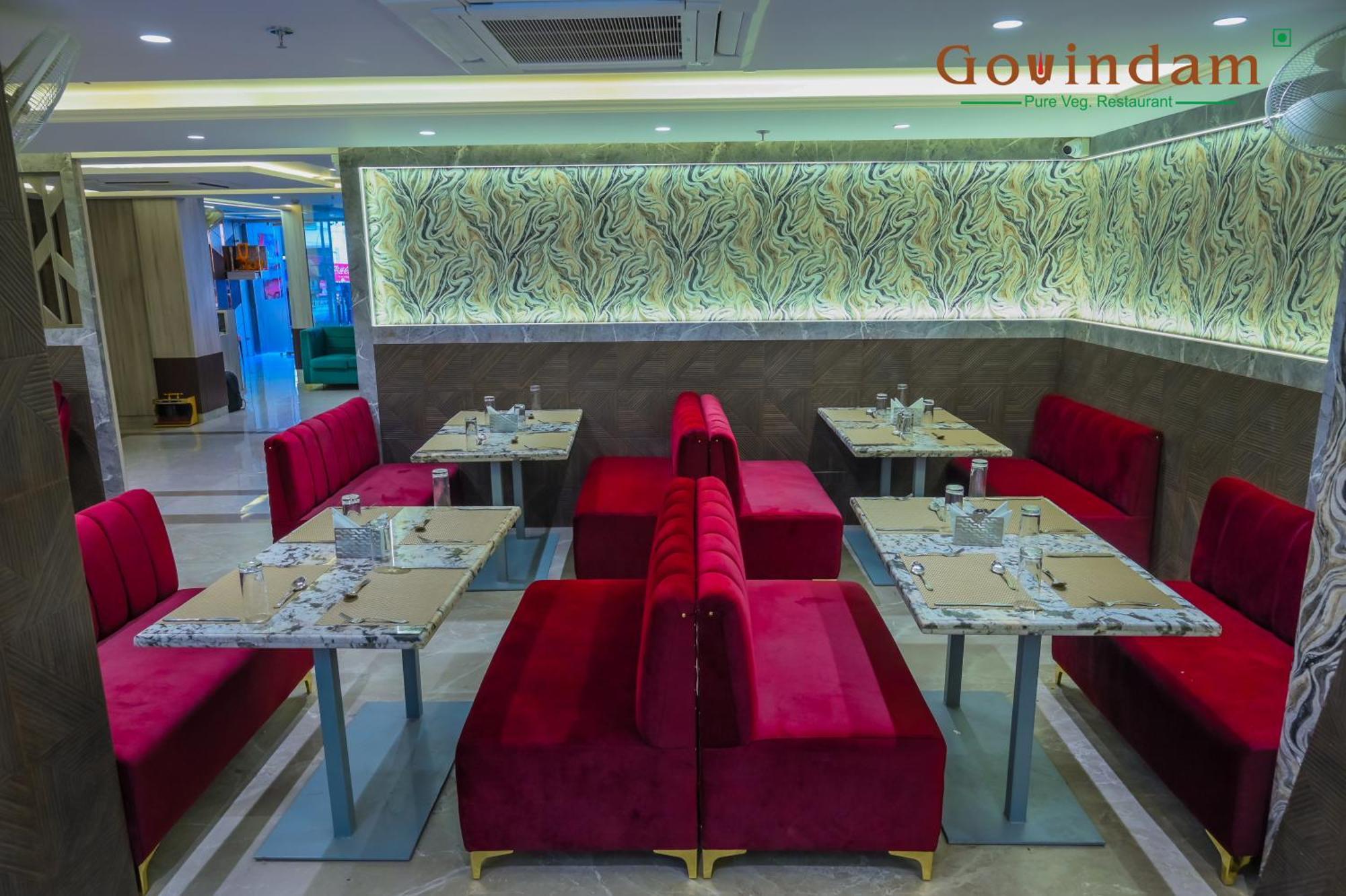 Hotel Golden Petals Βαρανάσι Εξωτερικό φωτογραφία